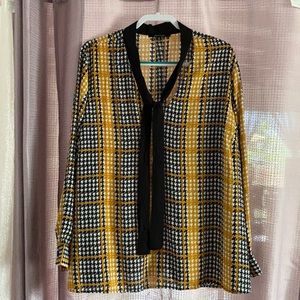 Woman’s Long sleeve blouse